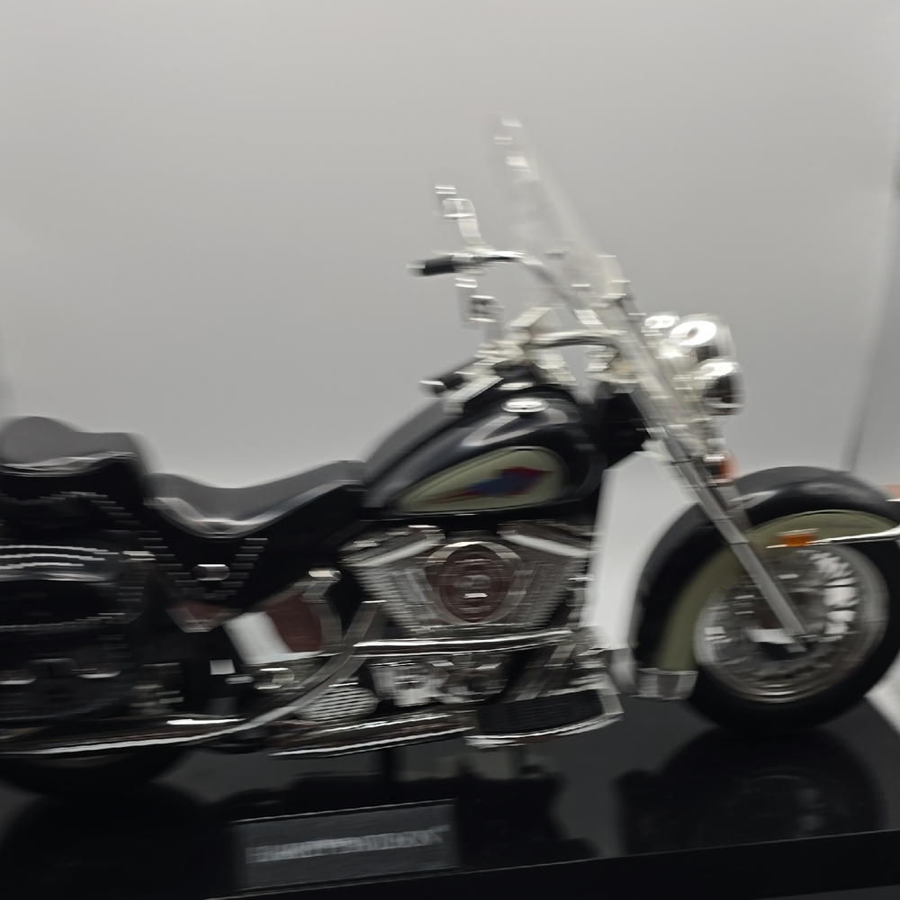 Harley-Davidson Telephone - Picture 7 of 12